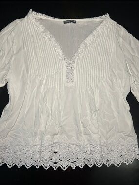 Chelsea & Theodore White Lace-Trim Pintuck pleated light & flowy Peasant Blouse
